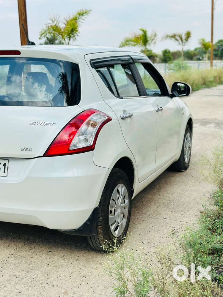 Maruti Swift Ldi Bs-iv Diesel 2012
