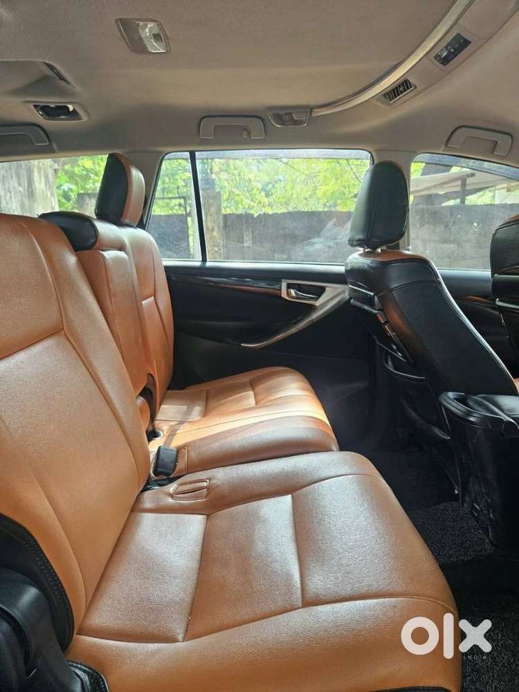 Toyota Innova Crysta 2.4 V, 2023, Diesel