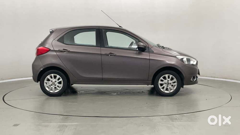 Tata Tiago Xza, 2018, Petrol