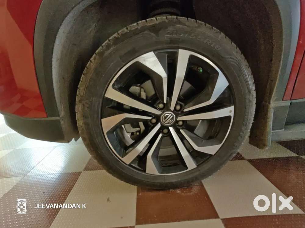 Mg Hector Plus 2024 Petrol Well Maintained