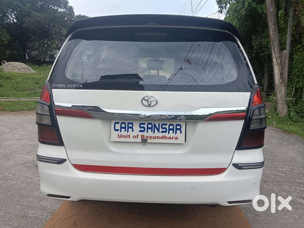 Toyota Innova 2.5 G (diesel) 7 Seater Bs Iv, 2015, Diesel