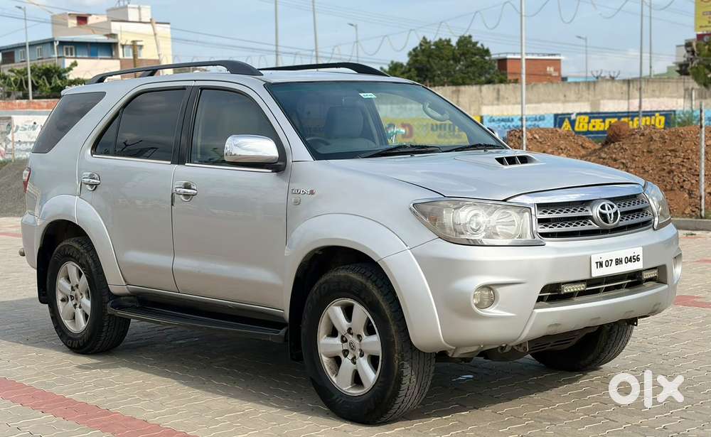 Toyota Fortuner, 2010, Diesel