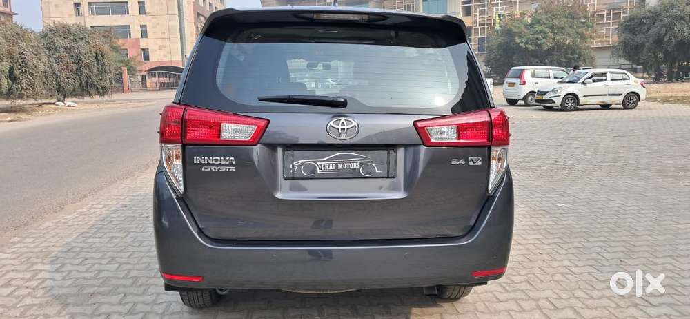 Toyota Innova Crysta 2.4 V 7 Str, 2018, Diesel