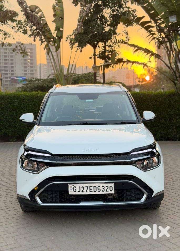 Kia Carens 1.5 Prestige 7 Str, 2023, Petrol