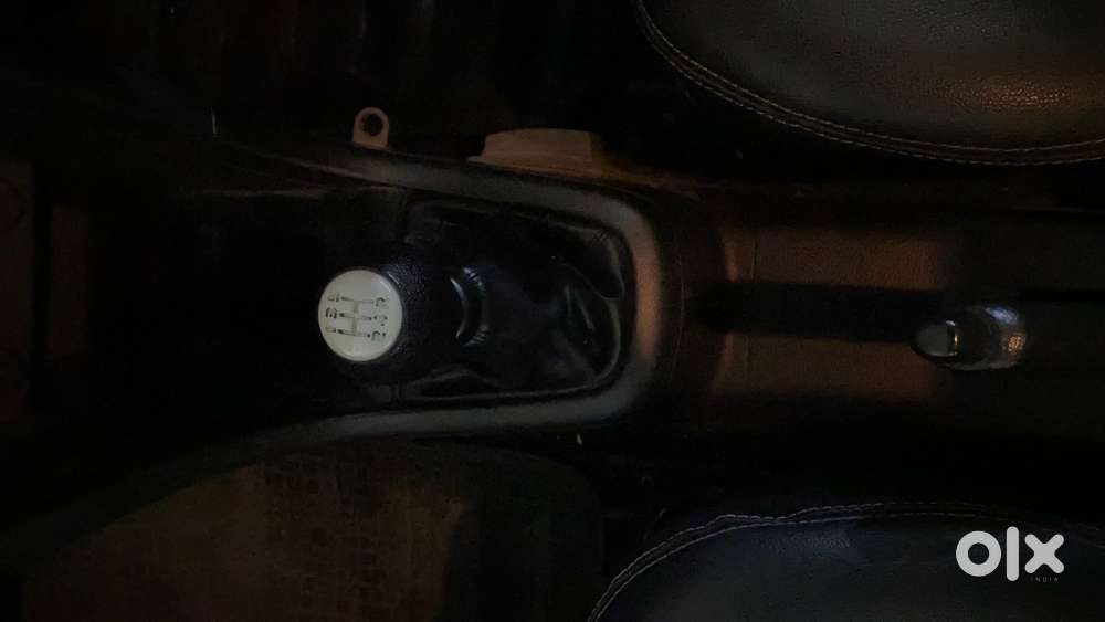 Maruti Suzuki Swift 1.2 Lxi (o), 2015, Petrol