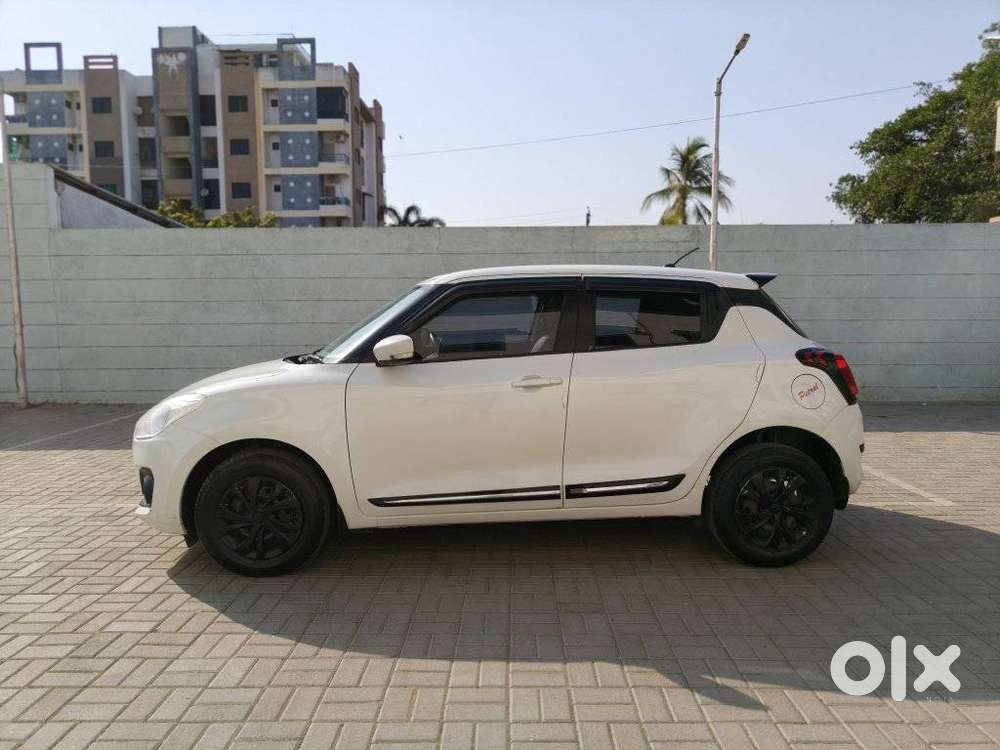 Maruti Suzuki Swift 2018 Vxi, 2022, Petrol