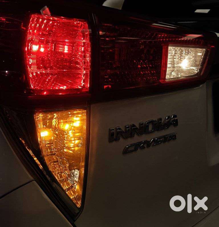 Toyota Innova Crysta 2.4 G Plus Mt 7 Str, 2024, Diesel