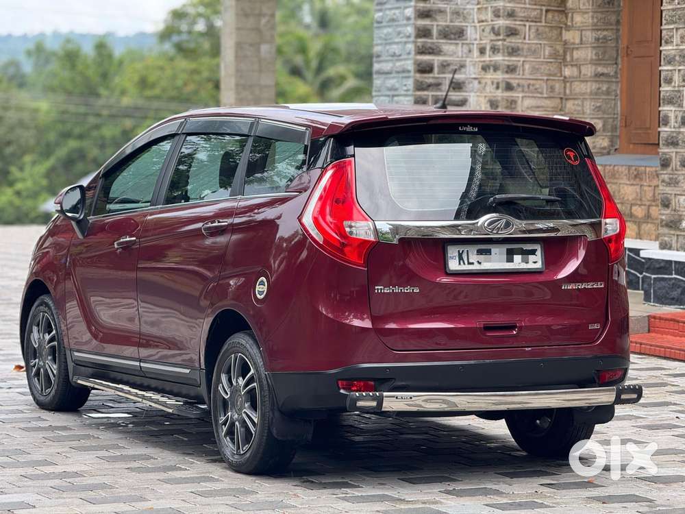 Mahindra Marazzo M8, 2018, Diesel