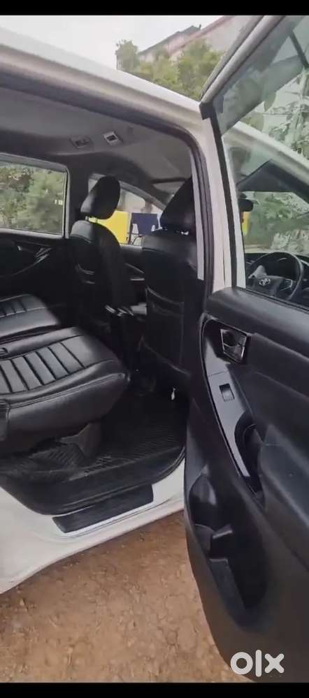 Toyota Innova Crysta 2017