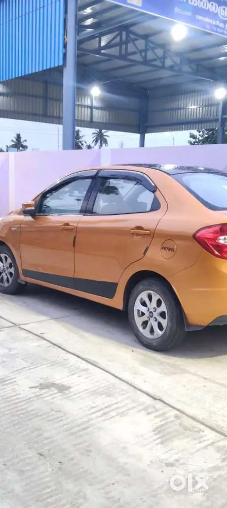 Ford Aspire Titanium Blu 2019