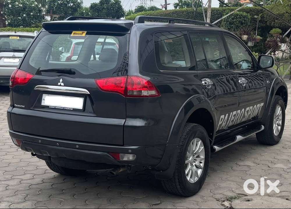 Mitsubishi Pajero Sport 2015 At 2wd 88500 Kms, Chandigarh Regd.