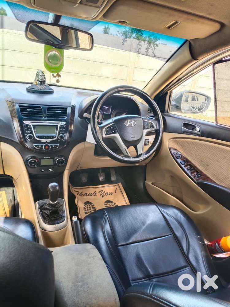 Hyundai Fluidic Verna 2011