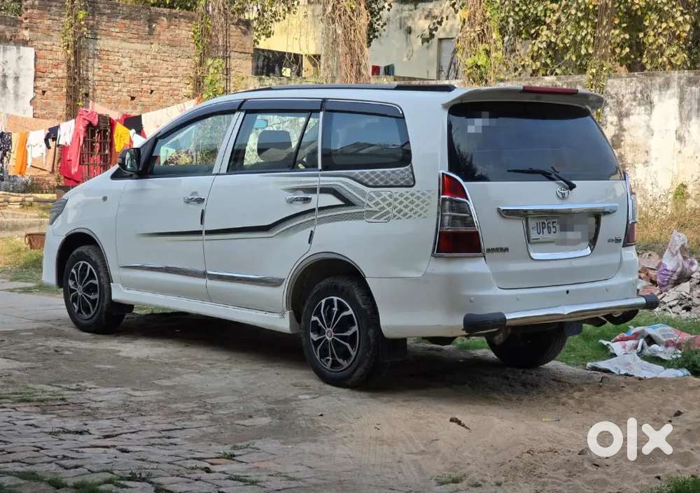 Toyota Innova 2012 Diesel ( Personal Used Only )