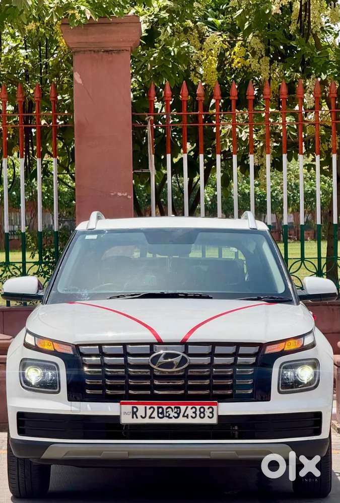 Hyundai Venue 1.0 Sx (o) Turbo Dct, 2024, Petrol