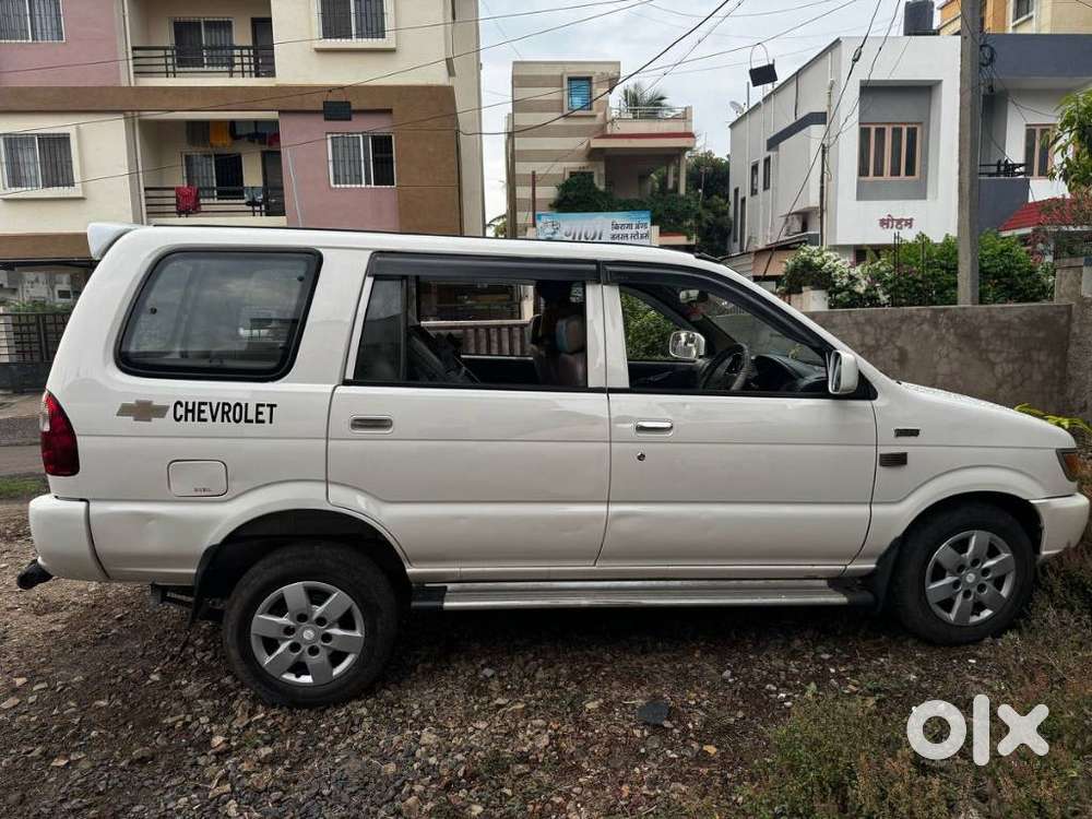 Chevrolet Tavera Neo 3 Ls- 10 Str Bs-iii, 2013, Diesel