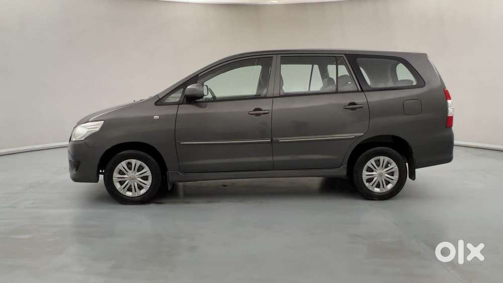 Toyota Innova 2.5 Gx (diesel) 8 Seater Bs Iv, 2013, Diesel