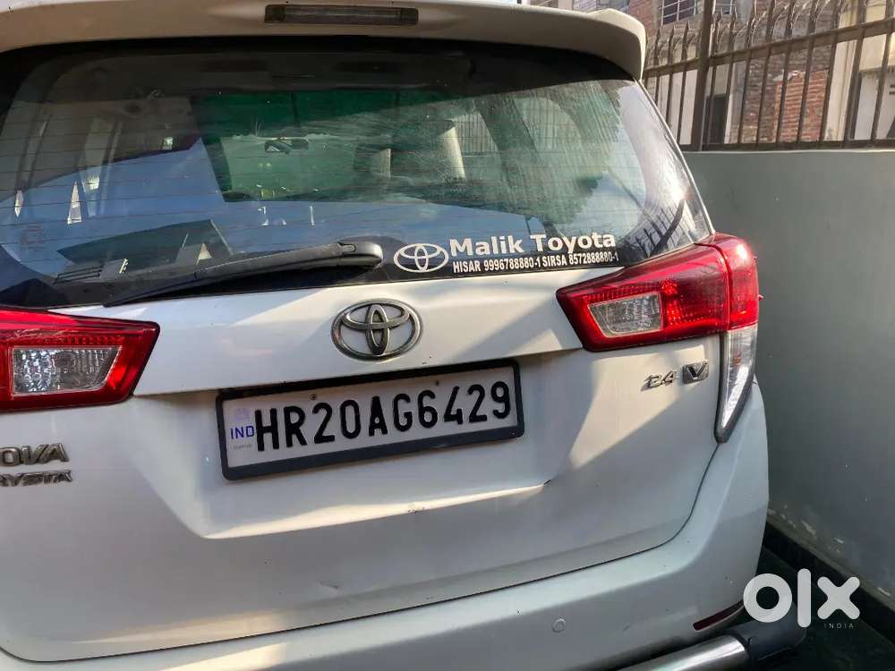 Toyota Innova Hycross 2016