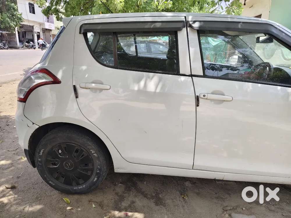 Maruti Suzuki Swift 2012 Diesel 180000 Km Driven