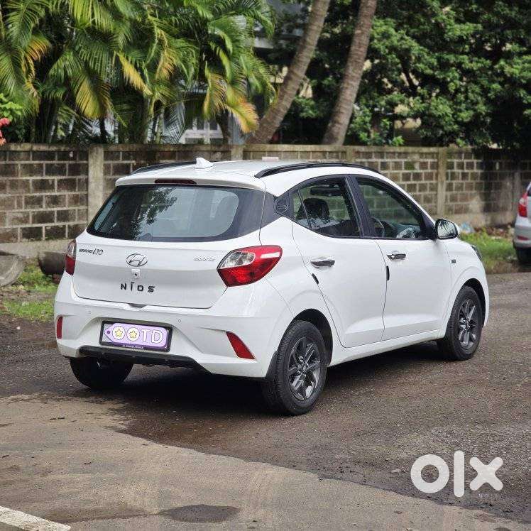Hyundai Grand I10 Nios Sportz 1.2 At, 2021, Petrol
