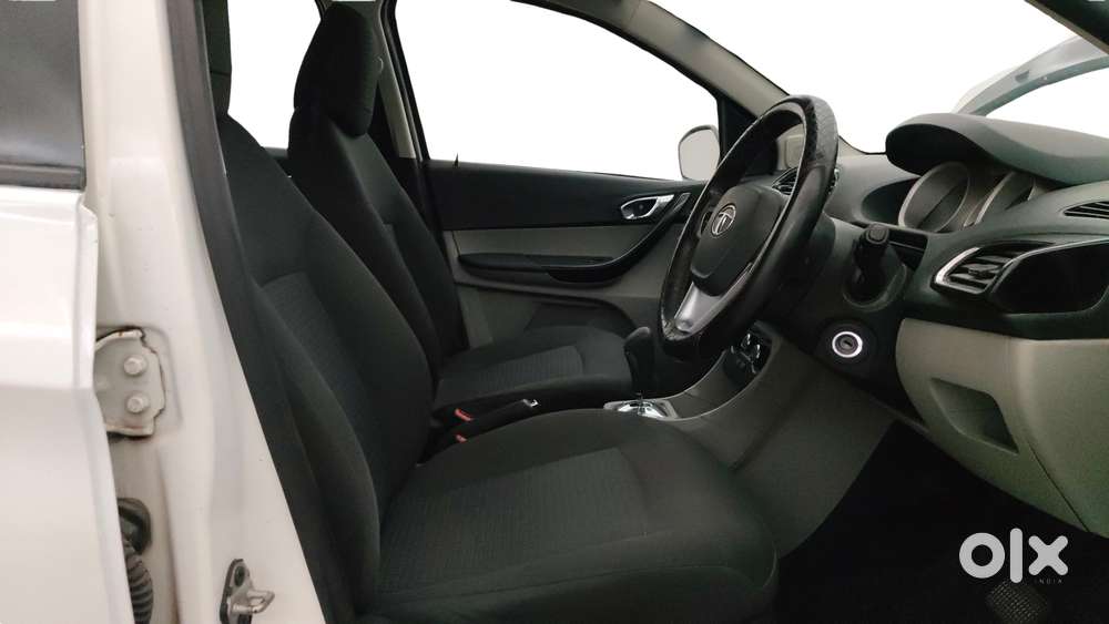 Tata Tiago 1.2 Revotron Xza, 2017, Petrol