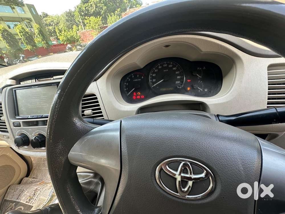 Toyota Innova 2.5 Vx 7 Seater Bs Iv, 2013, Diesel