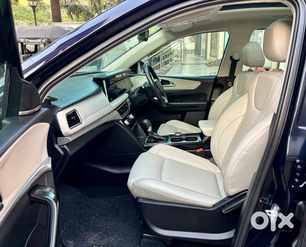 Mahindra Xuv700 2.2 Ax 7 Diesel At Luxury Pack Str, 2023, Diesel
