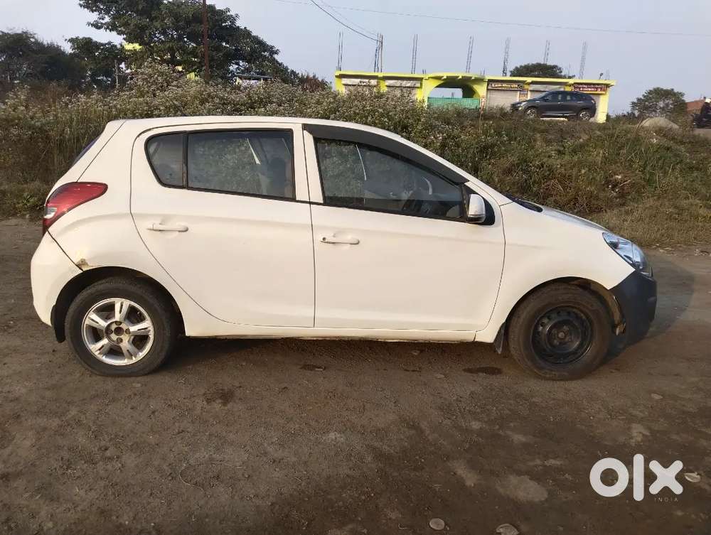 Hyundai I20 Petrol Manual 2012 65000 Km