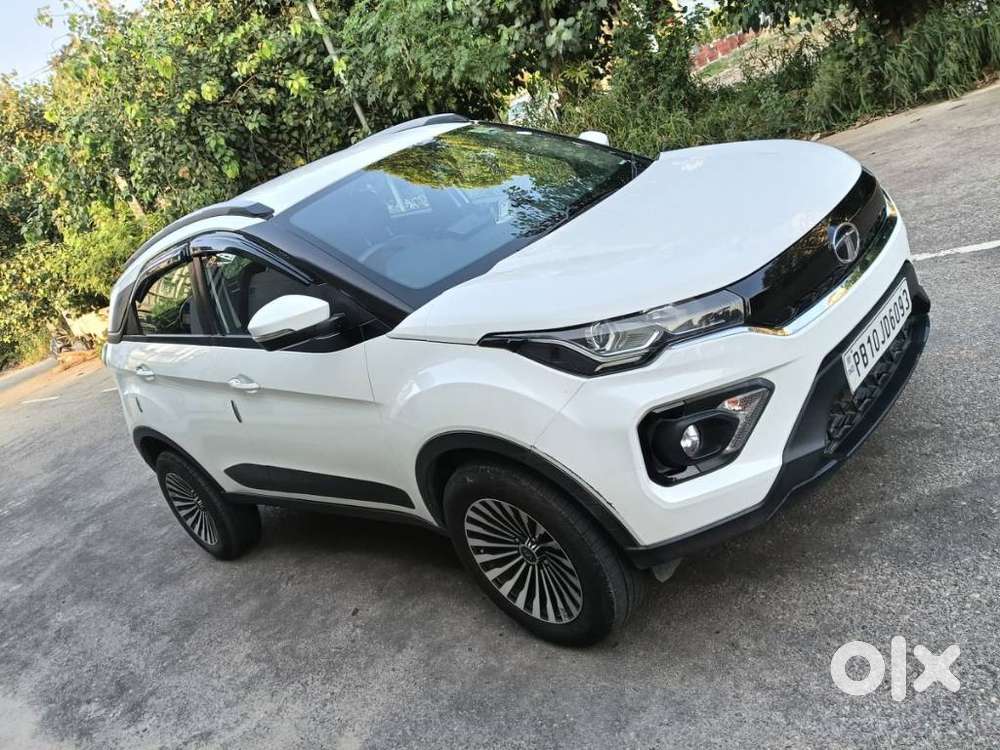 Tata Nexon 1.5 Revotorq Xm (s), 2023, Diesel