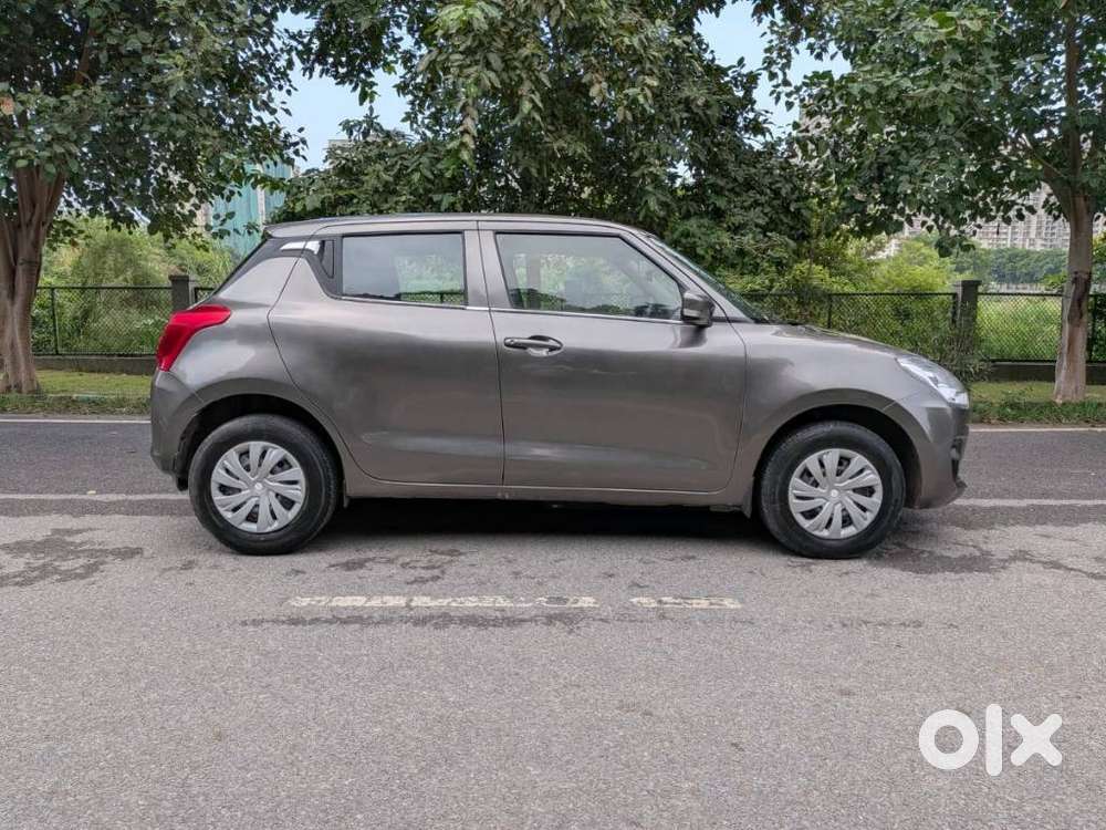 Maruti Suzuki Swift Vxi + Manual, 2021, Petrol