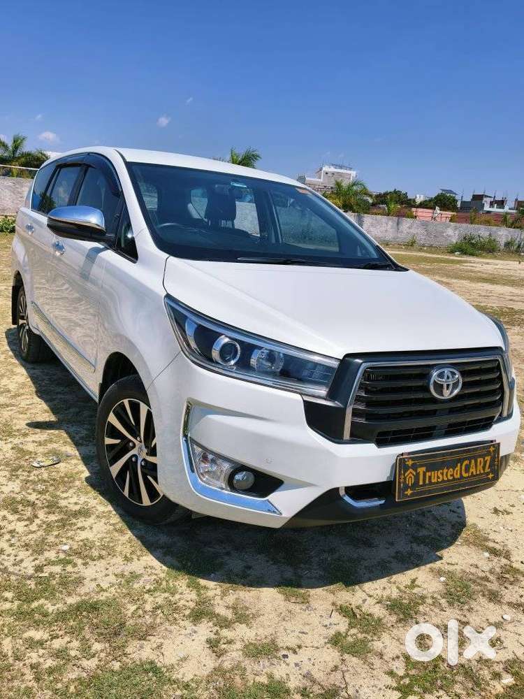 Toyota Innova Crysta 2.4 Z 7 Str, 2025, Diesel