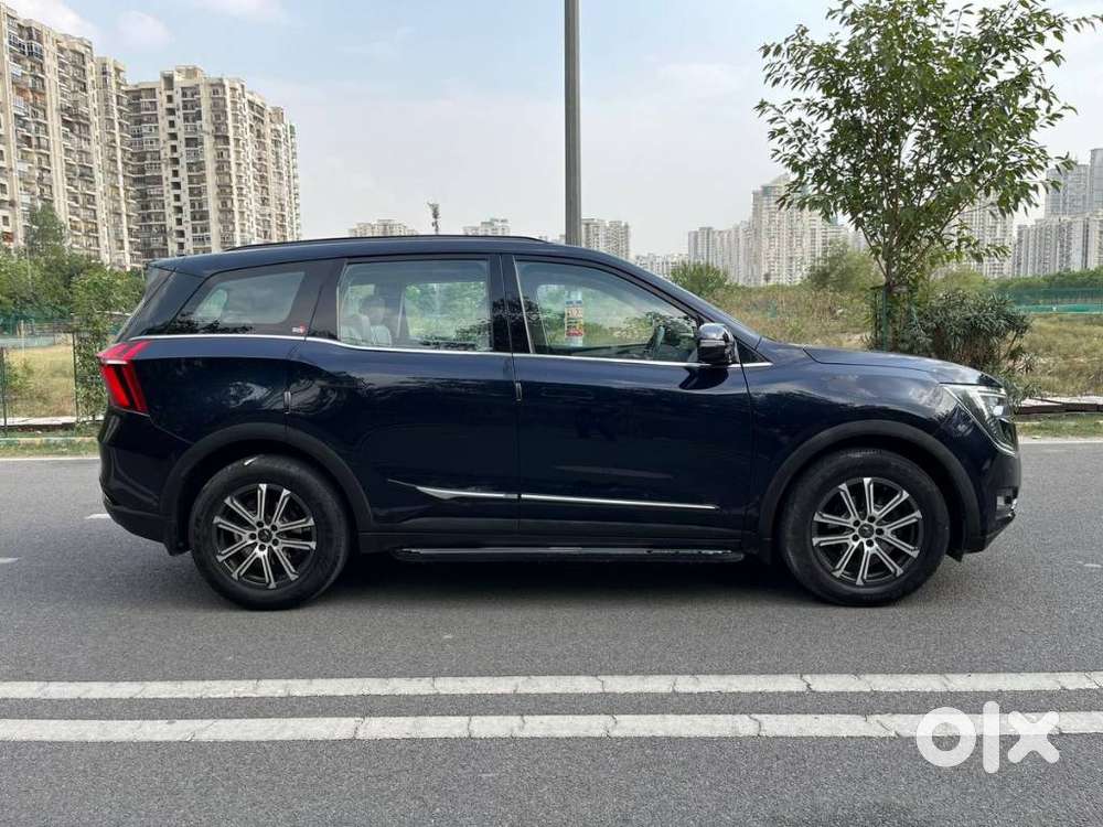 Mahindra Xuv700 2.0 Ax 7 Petrol At Str, 2024, Petrol