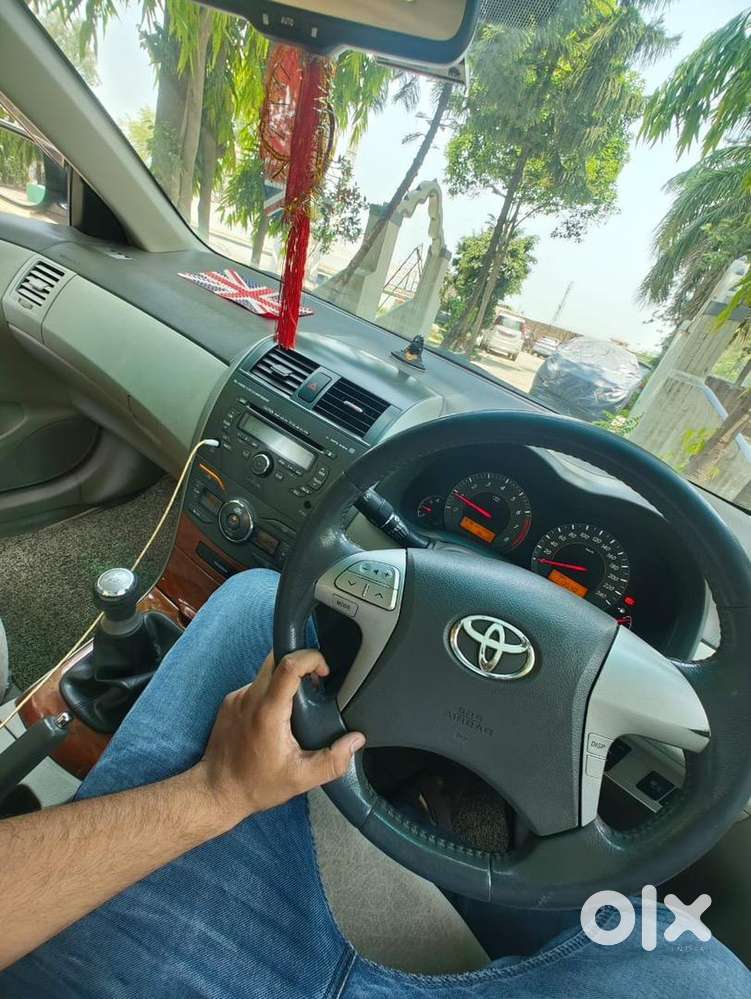 Toyota Corolla Altis 2011 Cng & Hybrids Well Maintained