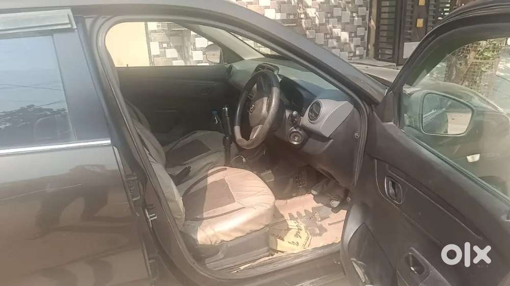 Kwid In Mint Condition 1.0 . New Tyres