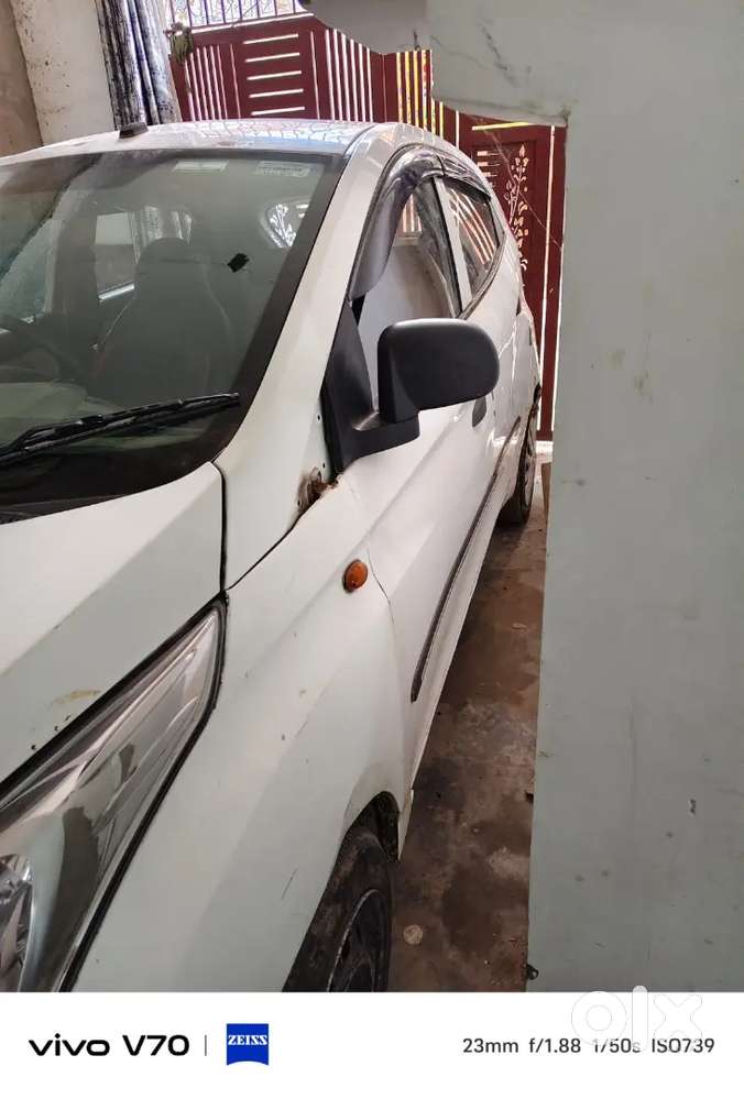Hyundai Eon Magna 2015