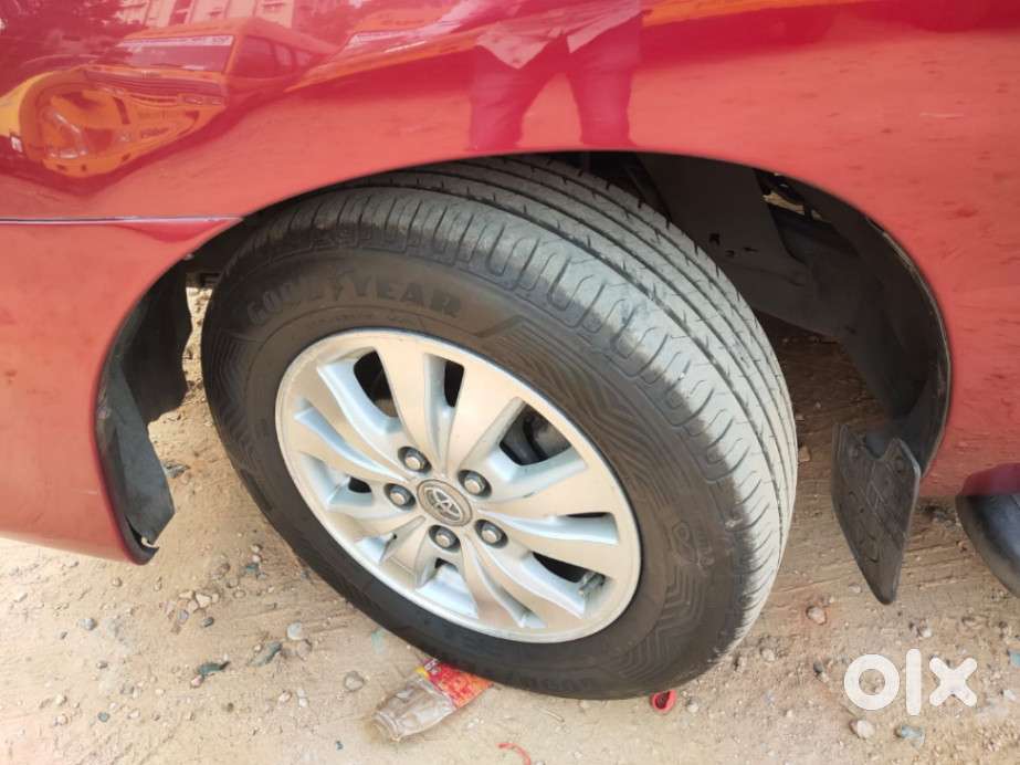 Toyota Innova 2009-2011 2.5 E 8 Str, 2009, Diesel