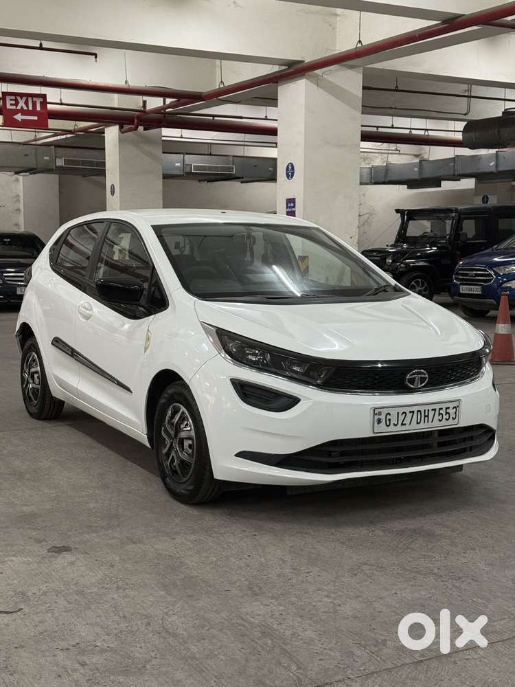 Tata Altroz Xm (s) Petrol, 2022, Petrol