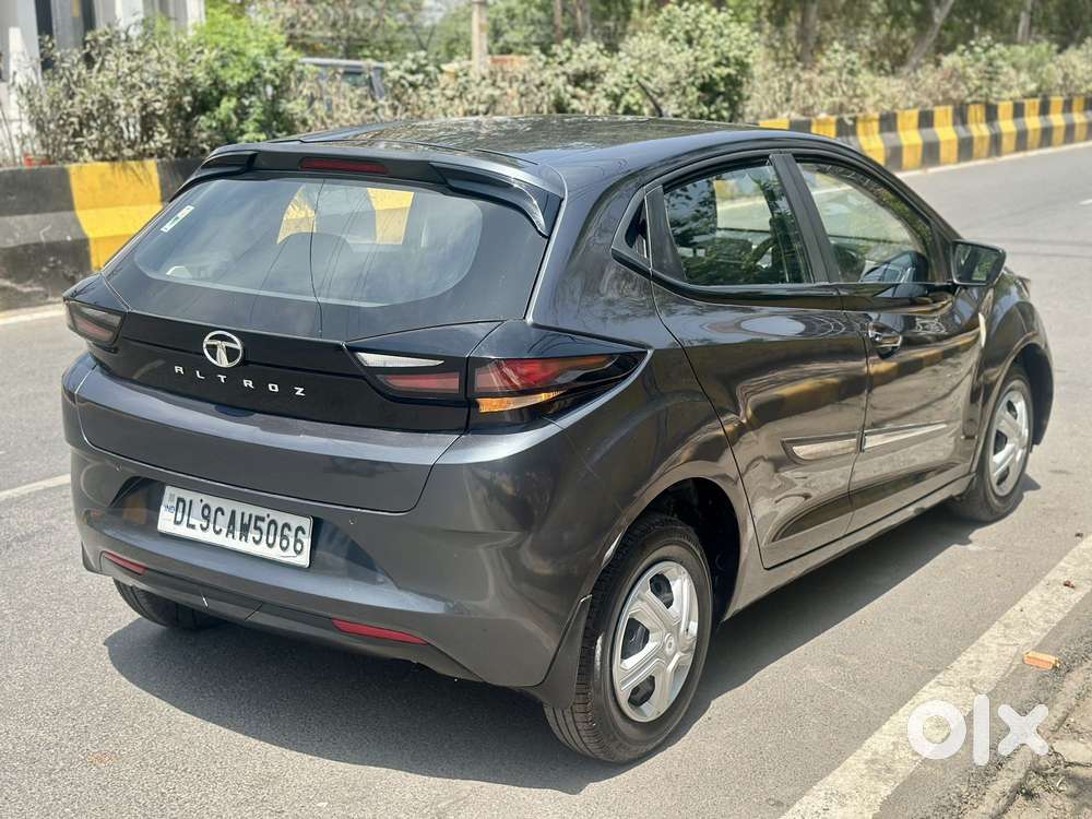 Tata Altroz 1.2 Xe, 2021, Petrol