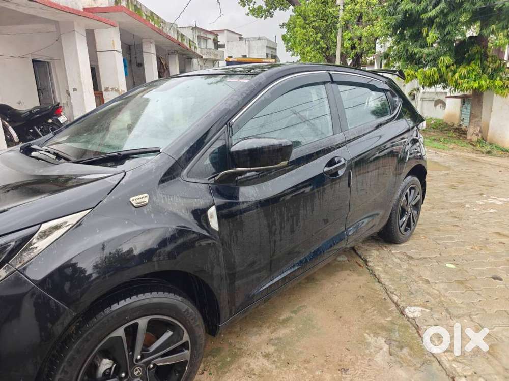 Tata Altroz 2024 Petrol 10022 Km Driven