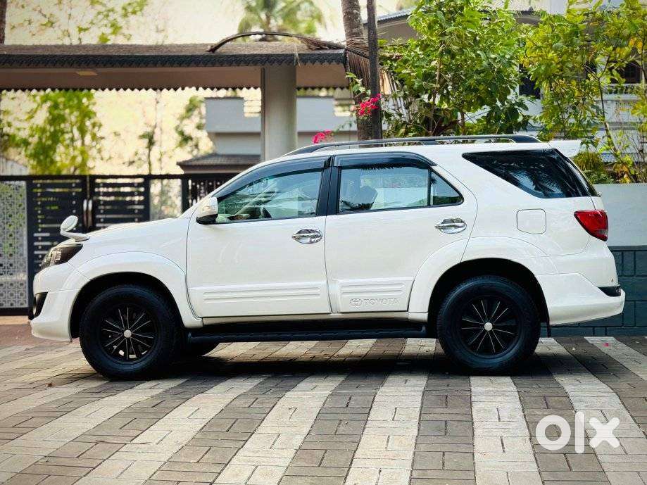 Toyota Fortuner 3.0 4x2 Automatic, 2014, Diesel