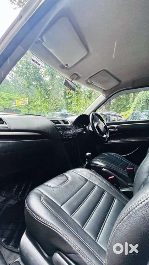 Maruti Suzuki Swift Vxi 1.2 Abs Bs-iv, 2015, Petrol