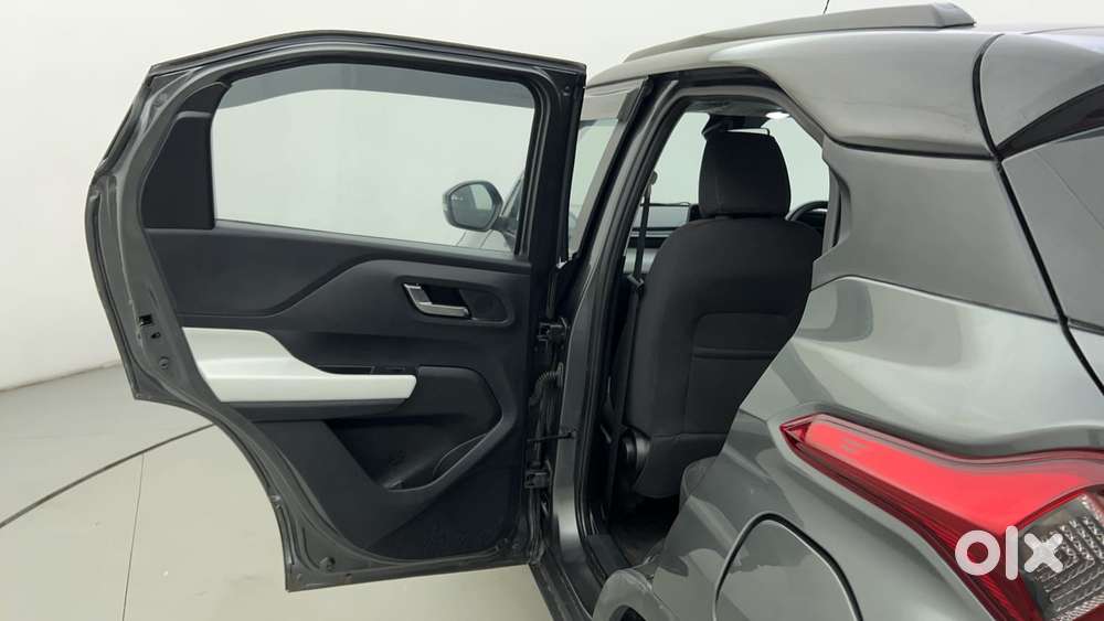 Tata Punch 1.2 Revotron Creative Amt Dual Tone, 2022, Petrol