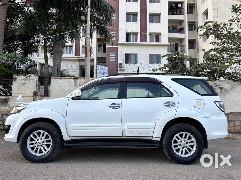 Toyota Fortuner 2011-2016 4x2 Manual, 2013, Diesel