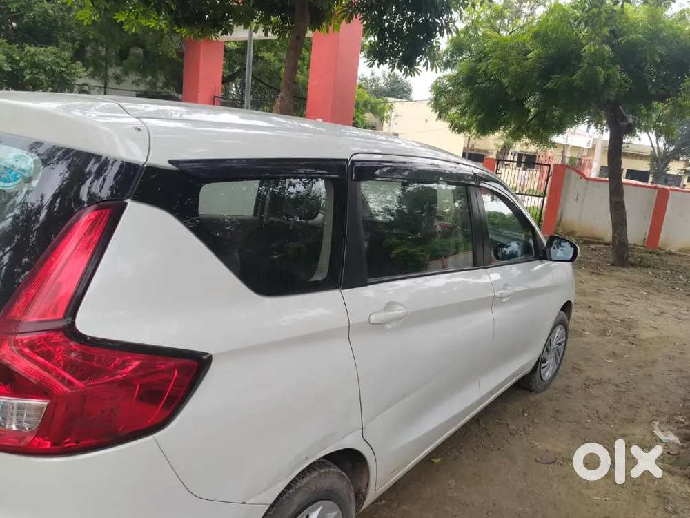 Paiso Ki Jarurat Hai Isliye Sale Kar Raha Hu
