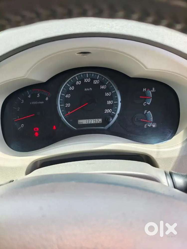 Toyota Innova V Diesel 2014