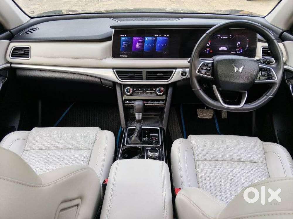 Mahindra Xuv700 2.2 Ax 7 Diesel At Str Awd, 2022, Diesel