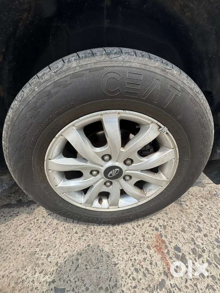 Mahindra Xuv500 2016 Diesel 100000 Km Driven