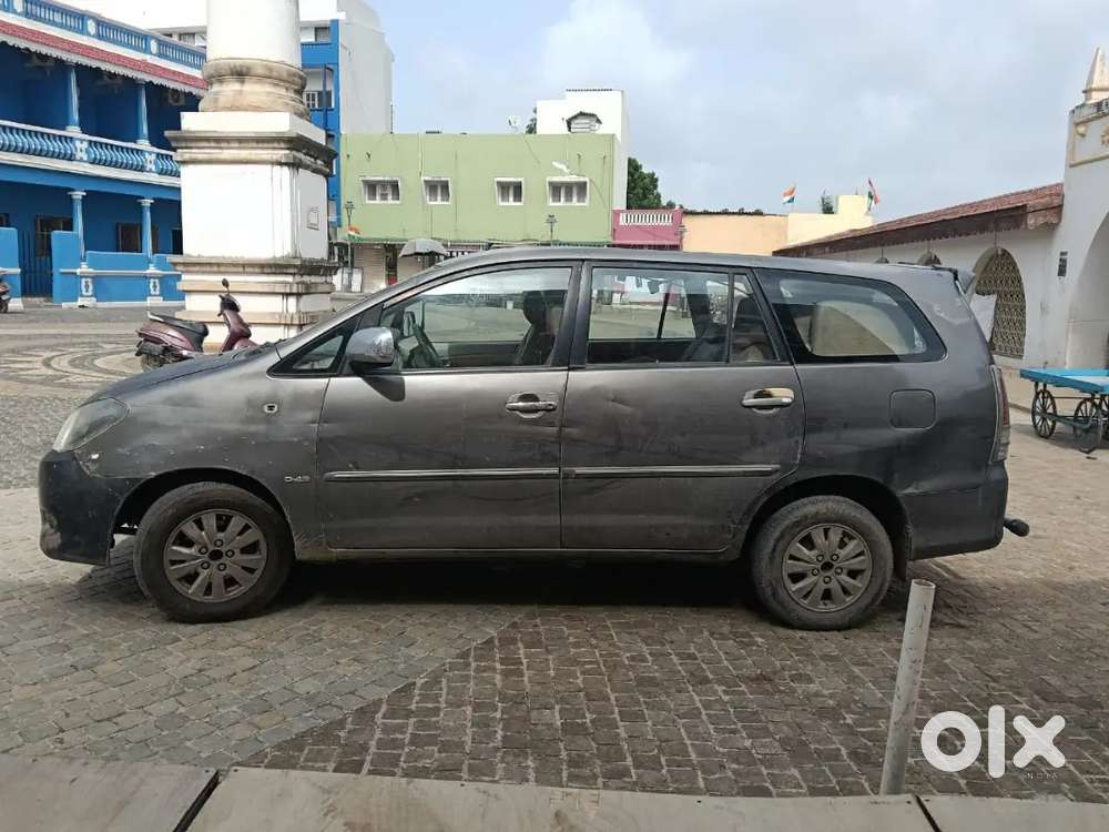 Toyota Innova 2.0 V 2009