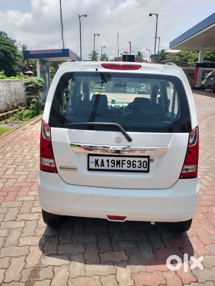 Maruti Suzuki Wagon R Vxi Amt1.2, 2016, Petrol