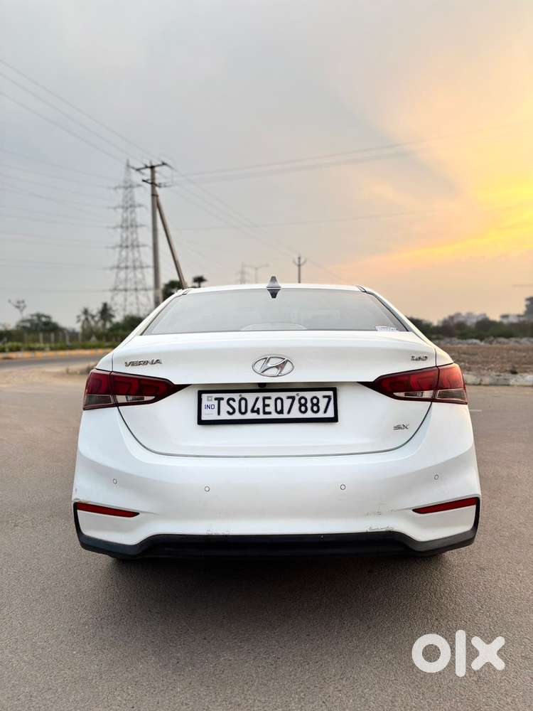 Hyundai Verna 1.6 Sx (o) Crdi At, 2018, Diesel