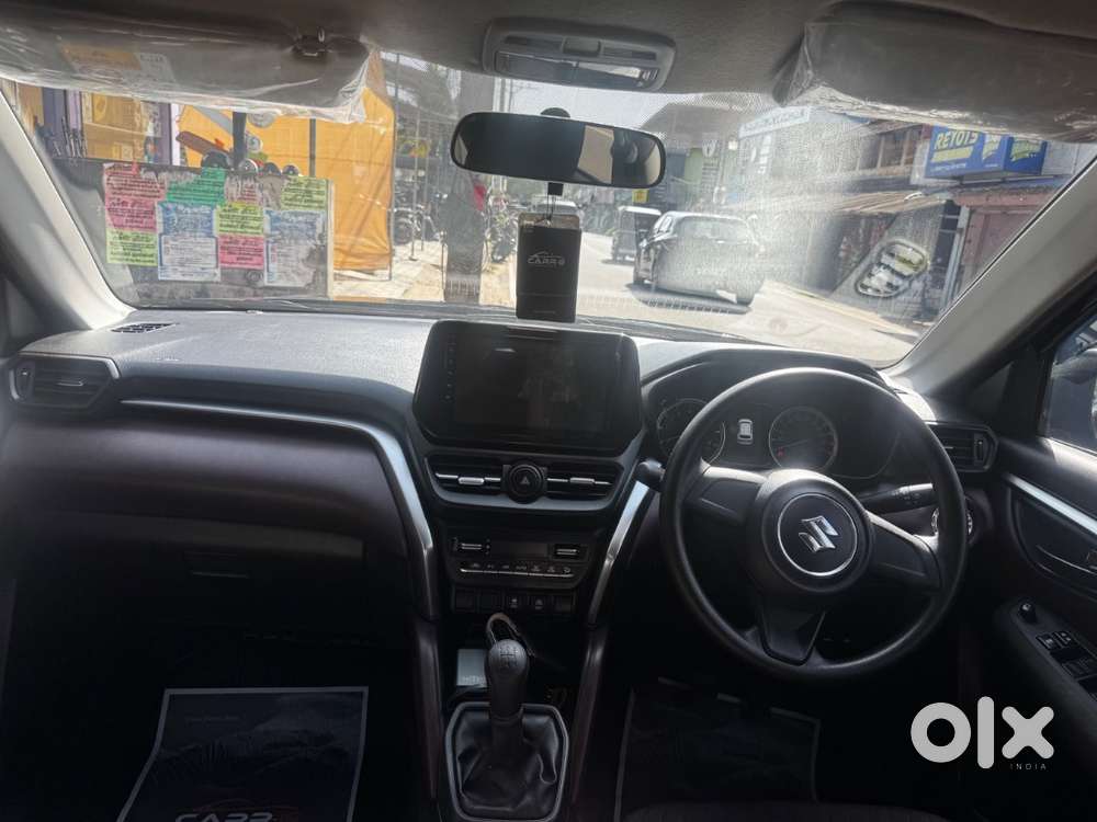 2025 Maruti Suzuki Grand Vitara 1.5 Sigma Smart Hybrid Mt – Midnight B